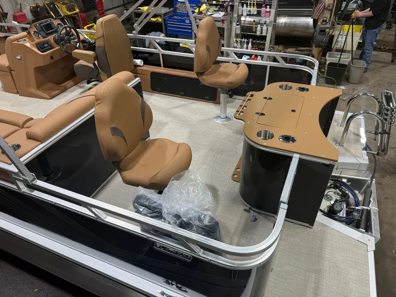 Slide: The Image of Tahoe Sport 2185 Quad Fish & Honda 4-Stroke EFI 2026 - 4