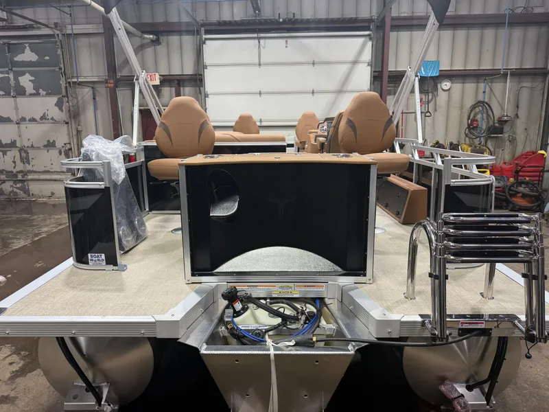 Slide: The Image of Tahoe Sport 2185 Quad Fish & Honda 4-Stroke EFI 2026 - 40