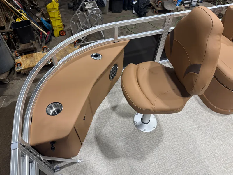 Slide: The Image of Tahoe Sport 2185 Quad Fish & Honda 4-Stroke EFI 2026 - 7