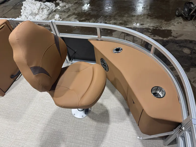 Slide: The Image of Tahoe Sport 2185 Quad Fish & Honda 4-Stroke EFI 2026 - 8