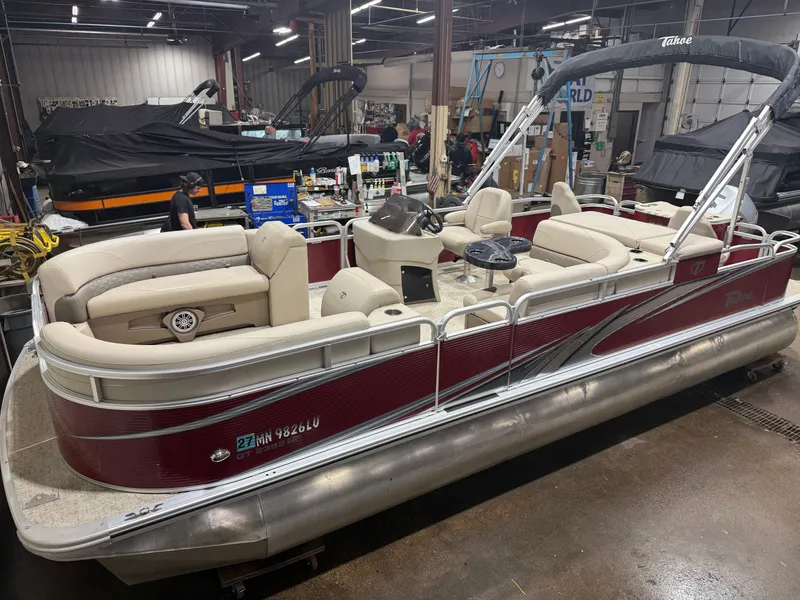 The Image of Tahoe GT Rear Fish 2385 & 4-Stroke $24995 2019 - 1
