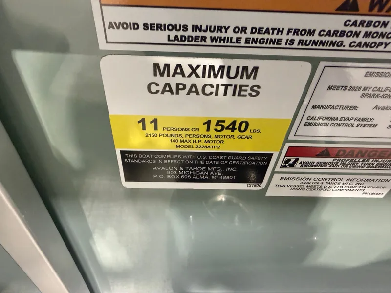 Slide: The Image of Tahoe Sport VRB 2385 Swingback & 4-Stroke $33995 2025 - 13