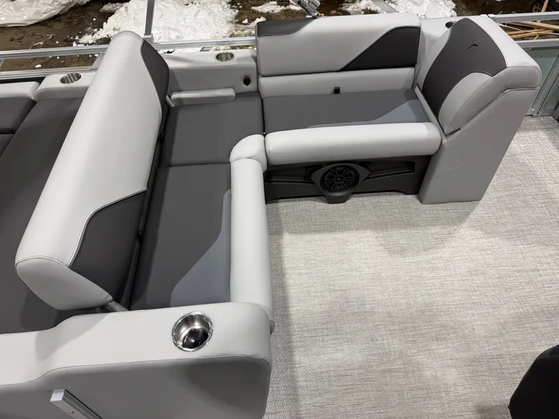 Slide: The Image of Tahoe Sport VRB 2385 Swingback & 4-Stroke $33995 2025 - 16