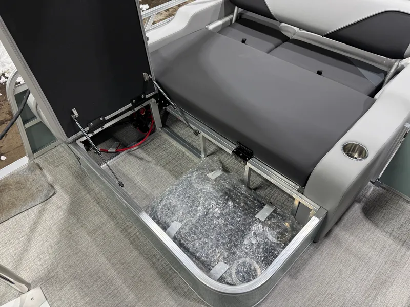 Slide: The Image of Tahoe Sport VRB 2385 Swingback & 4-Stroke $33995 2025 - 22