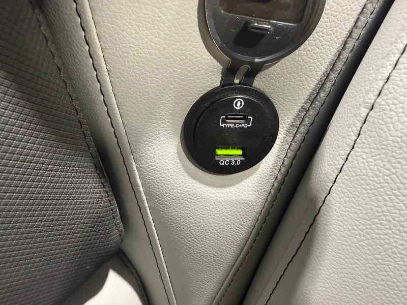 Slide: The Image of Tahoe Sport VRB 2385 Swingback & 4-Stroke $33995 2025 - 30