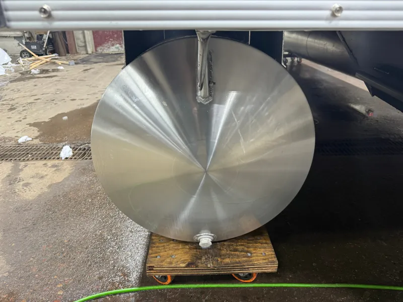 Slide: The Image of Tahoe Sport VRB 2385 Swingback & 4-Stroke $33995 2025 - 38