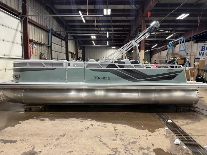 Slide: The Image of Tahoe Sport VRB 2385 Swingback & 4-Stroke $33995 2025 - 45