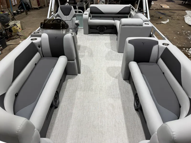 Slide: The Image of Tahoe Sport VRB 2385 Swingback & 4-Stroke $33995 2025 - 5