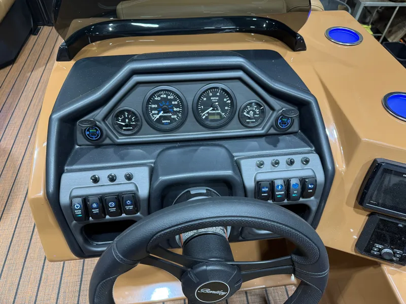 Slide: The Image of Bentley Pontoons Legacy 220 Swingback Pontoon & Honda 4-Stroke EFI 2026 - 14