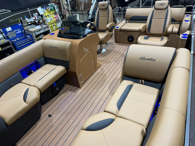 Slide: The Image of Bentley Pontoons Legacy 220 Swingback Pontoon & Honda 4-Stroke EFI 2026 - 28
