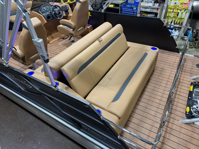 Slide: The Image of Bentley Pontoons Legacy 220 Swingback Pontoon & Honda 4-Stroke EFI 2026 - 4