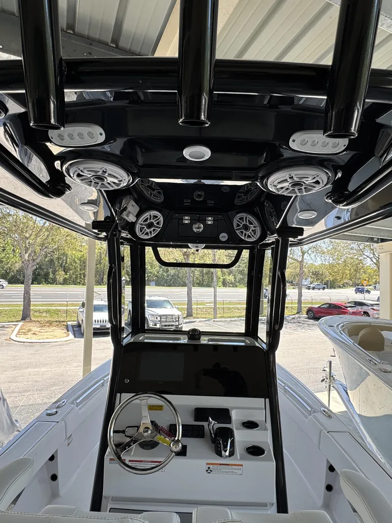 Slide: The Image of Sportsman Masters 247OE Bay Boat 2026 - 15