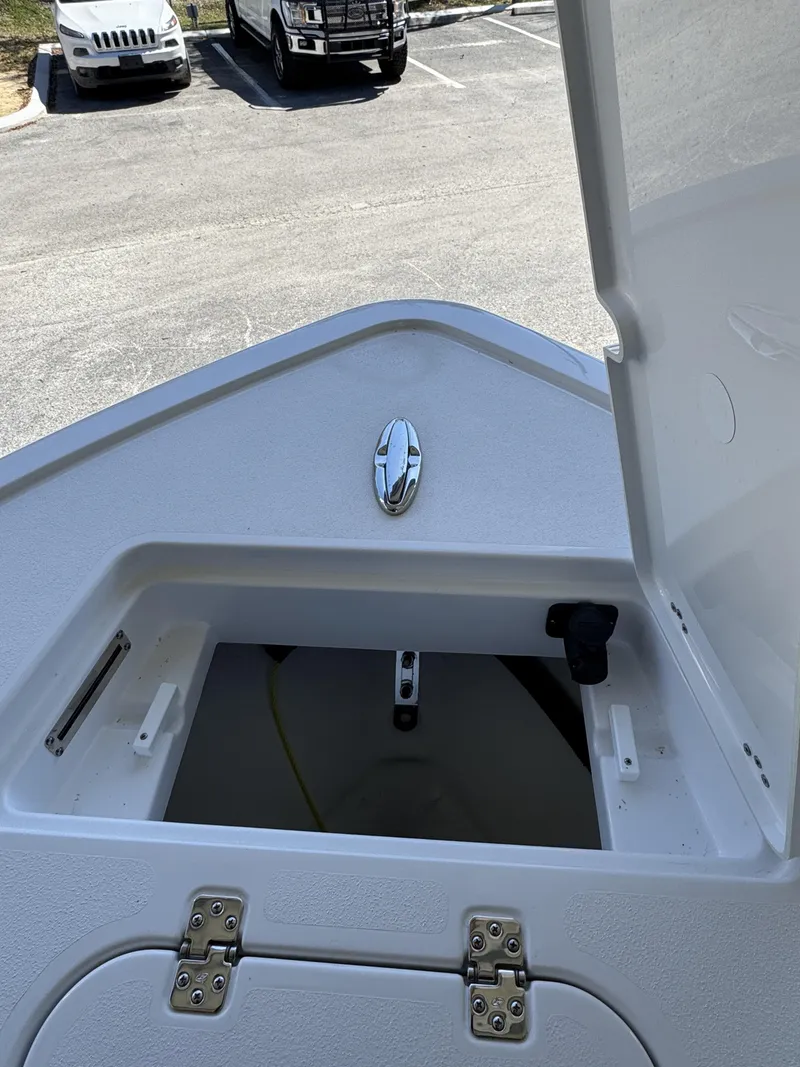 Slide: The Image of Sportsman Masters 247OE Bay Boat 2026 - 2