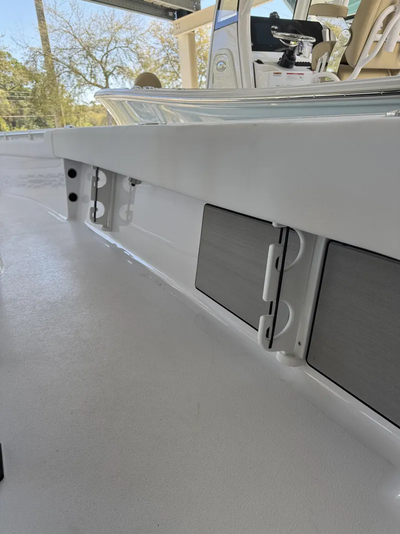 Slide: The Image of Sportsman Masters 247OE Bay Boat 2026 - 20