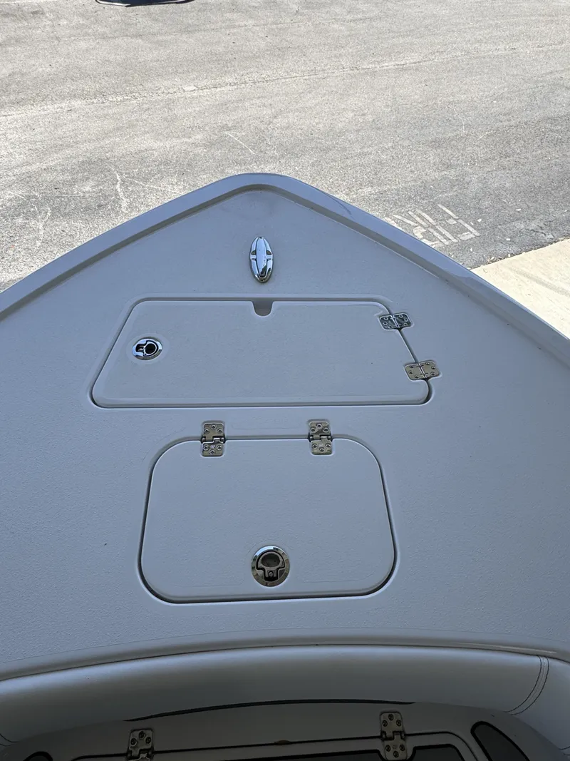 Slide: The Image of Sportsman Masters 247OE Bay Boat 2026 - 28