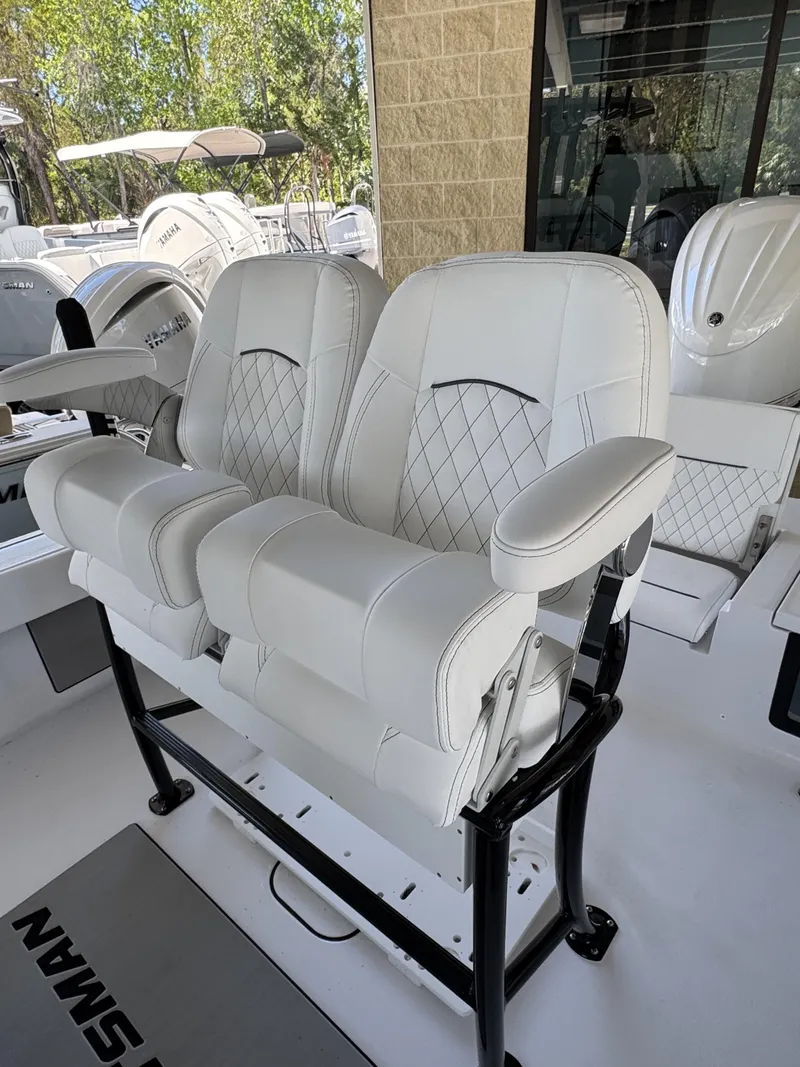 Slide: The Image of Sportsman Masters 247OE Bay Boat 2026 - 39