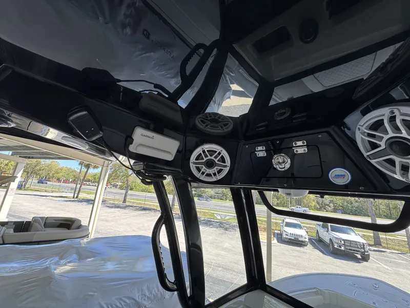 Slide: The Image of Sportsman Masters 247OE Bay Boat 2026 - 43