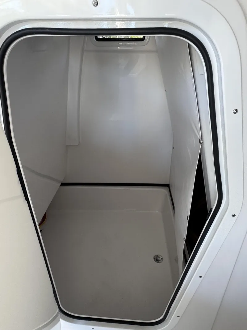 Slide: The Image of Sportsman Masters 247OE Bay Boat 2026 - 8