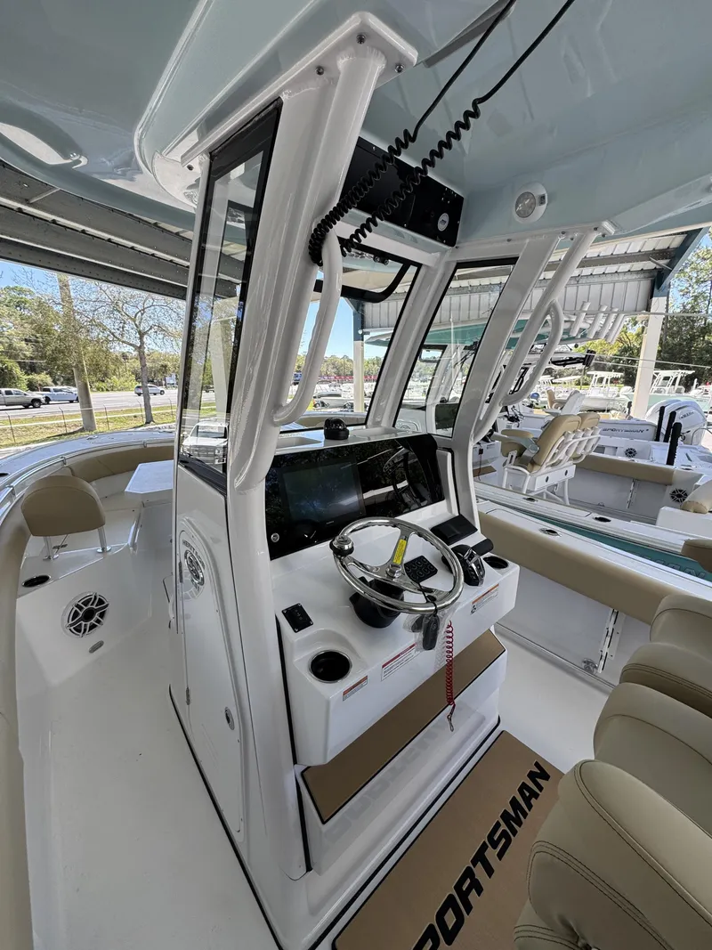 Slide: The Image of Sportsman Heritage 231 Center Console 2026 - 16