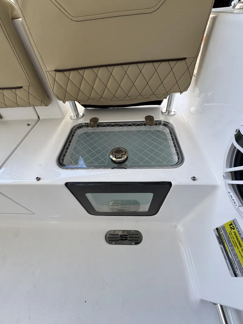 Slide: The Image of Sportsman Heritage 231 Center Console 2026 - 30