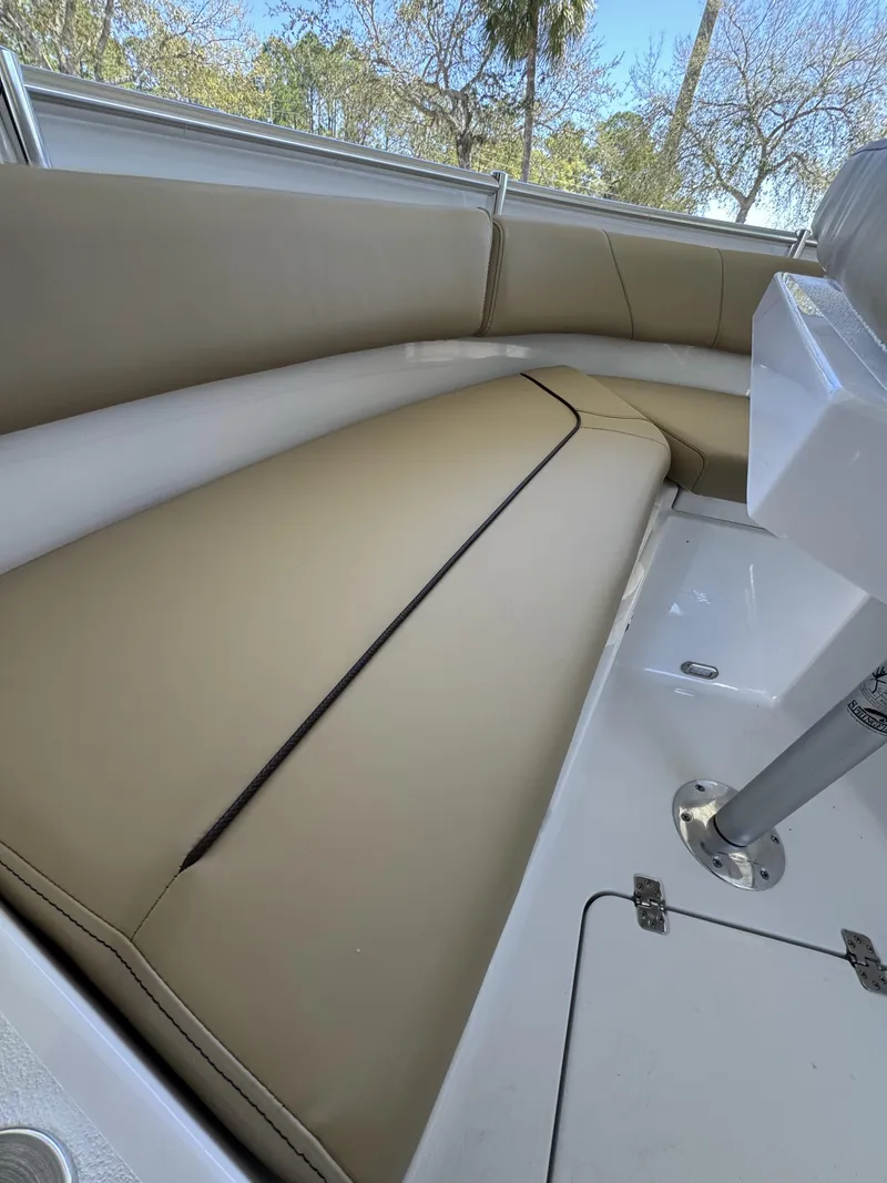 Slide: The Image of Sportsman Heritage 231 Center Console 2026 - 40