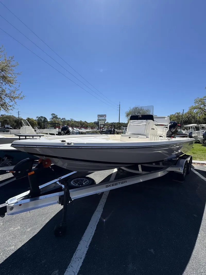 Slide: The Image of Skeeter SX Series SX221 2026 - 35