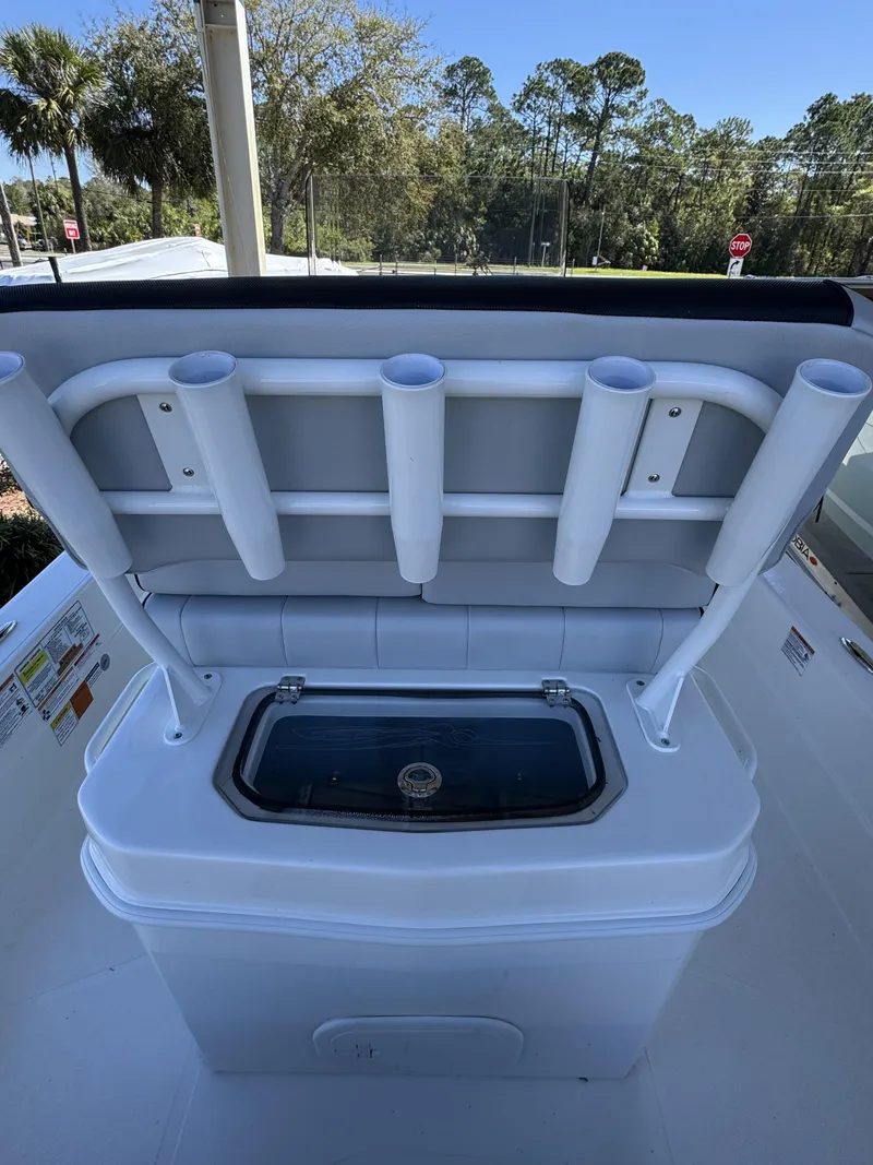 Slide: The Image of Skeeter SX Series SX241 2026 - 25