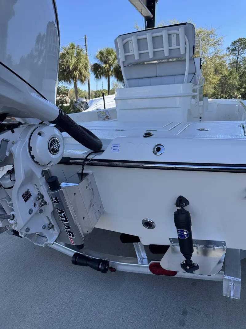 Slide: The Image of Skeeter SX Series SX241 2026 - 29