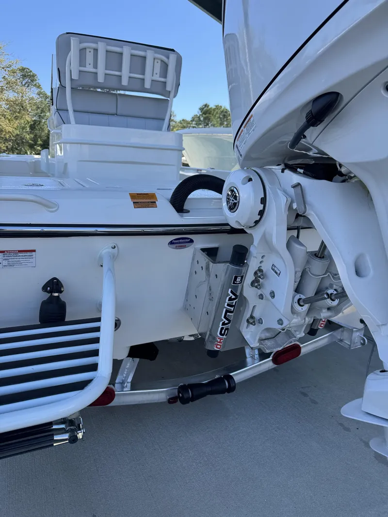 Slide: The Image of Skeeter SX Series SX241 2026 - 31