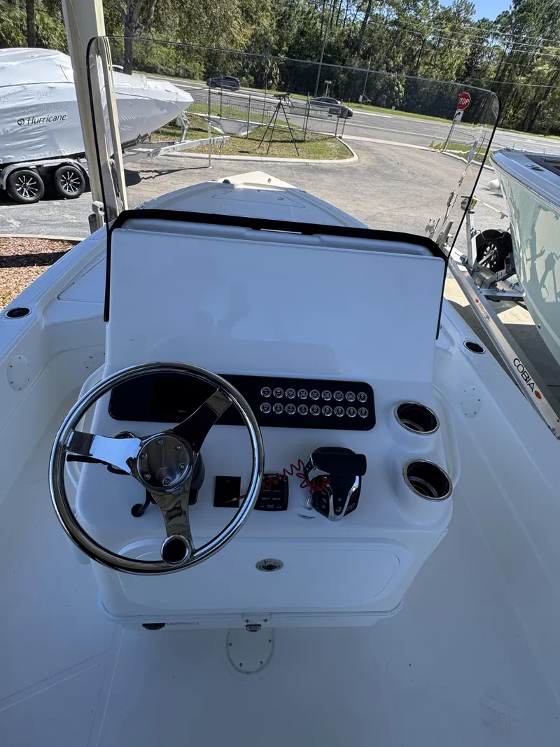 Slide: The Image of Skeeter SX Series SX241 2026 - 44