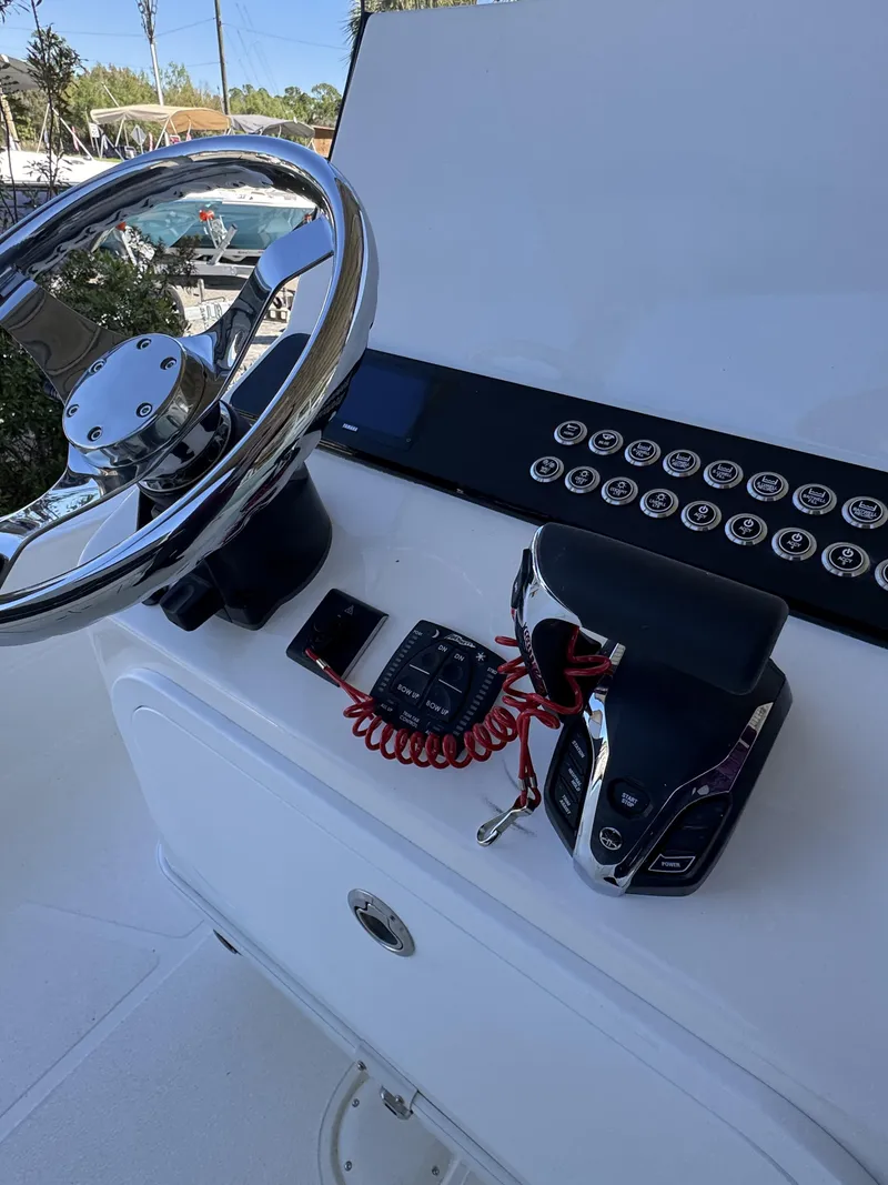 Slide: The Image of Skeeter SX Series SX241 2026 - 45