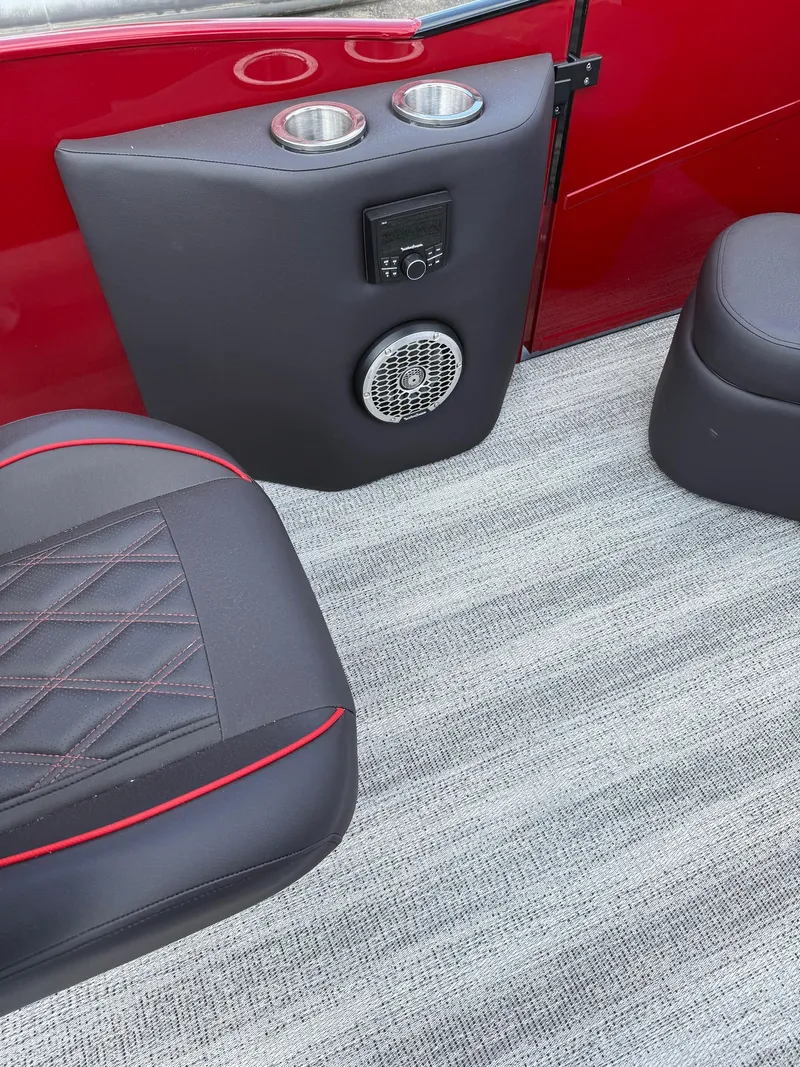 Slide: The Image of Bennington RX Sport Series 25 RXSBA 2025 - 7