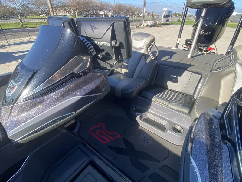 Slide: The Image of Skeeter FXR 20 DC 2020 - 11