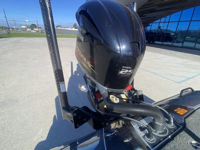 Slide: The Image of Skeeter FXR 20 DC 2020 - 7