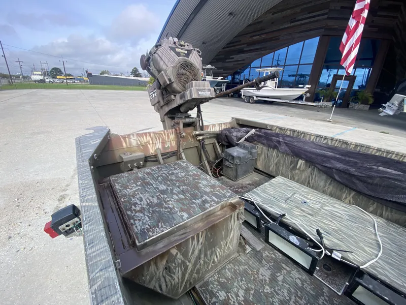 Slide: The Image of Gator Trax 17' 2009 - 9