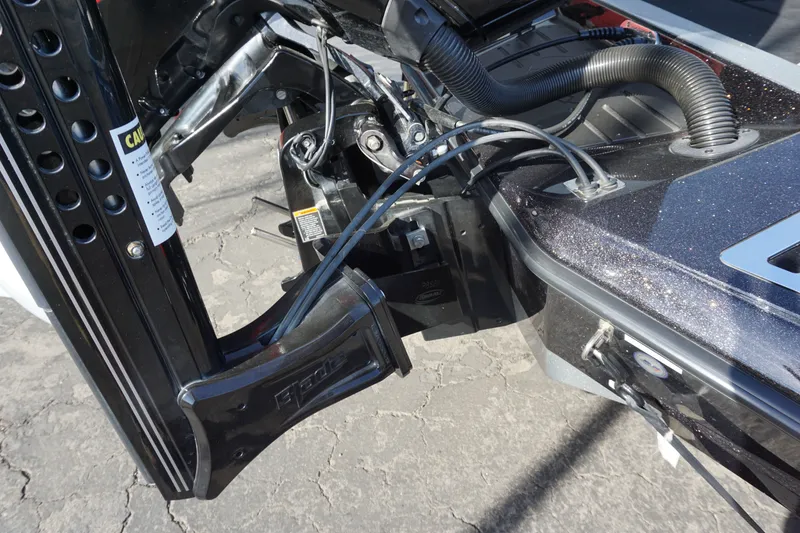 Slide: The Image of Ranger Z521L 2020 - 20