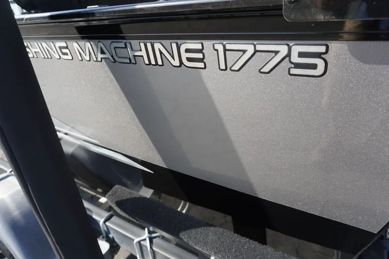 Slide: The Image of Lowe Fishing Machine 1775 2022 - 8