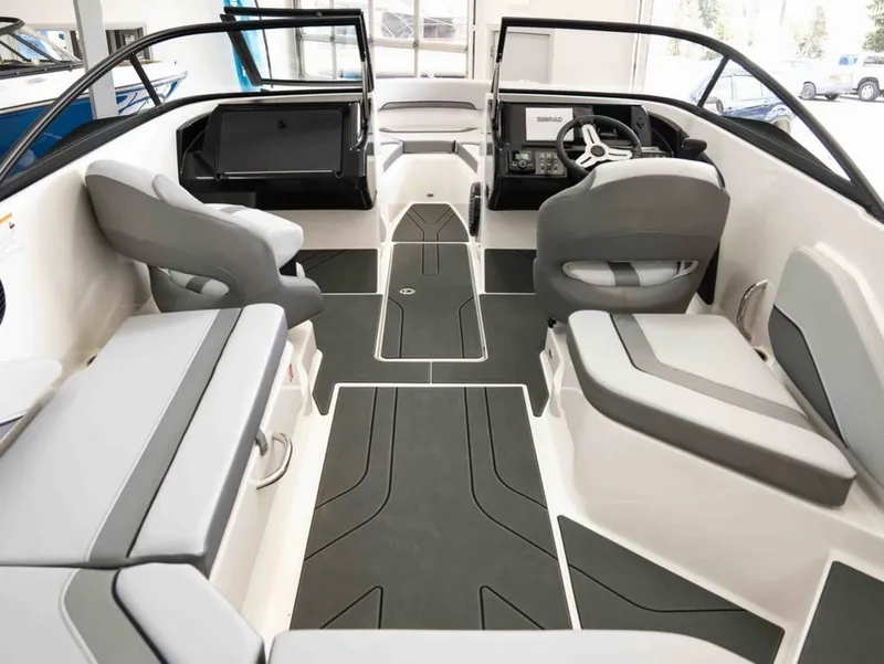 Slide: The Image of Bayliner V20 2026 - 3