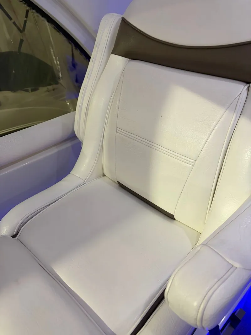 Slide: The Image of Cruiser Yachts 390 Sport Coupe 2008 - 11