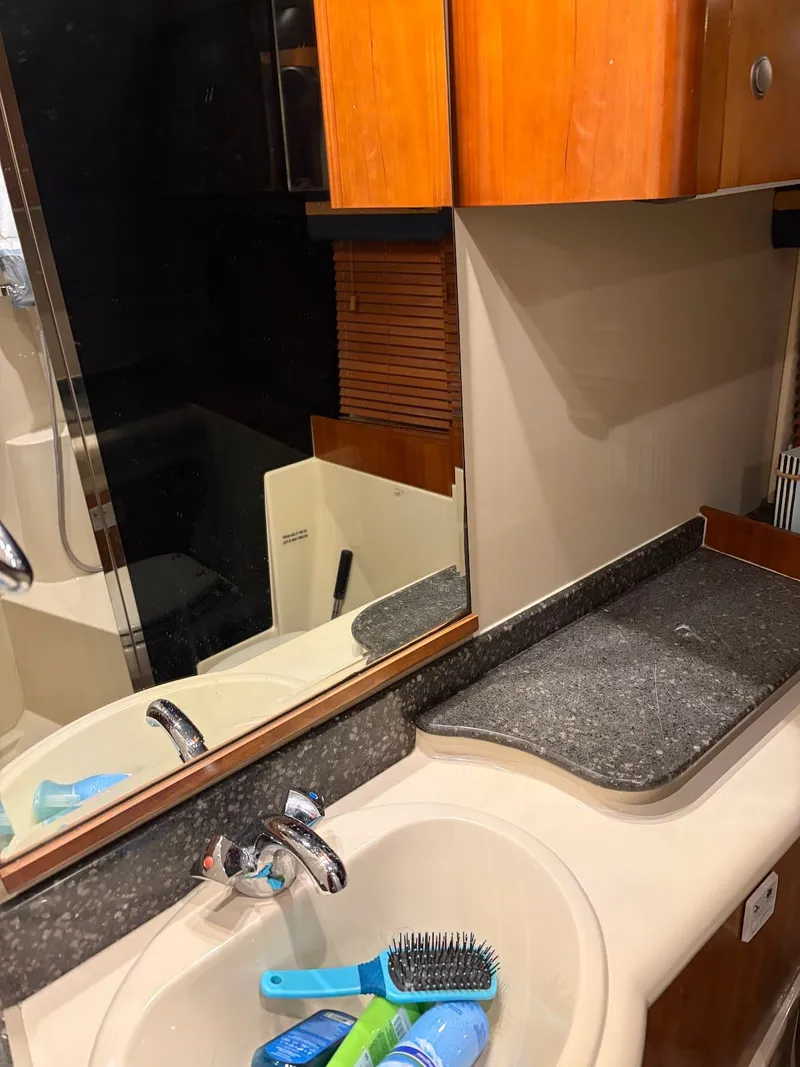 Slide: The Image of Cruiser Yachts 390 Sport Coupe 2008 - 21