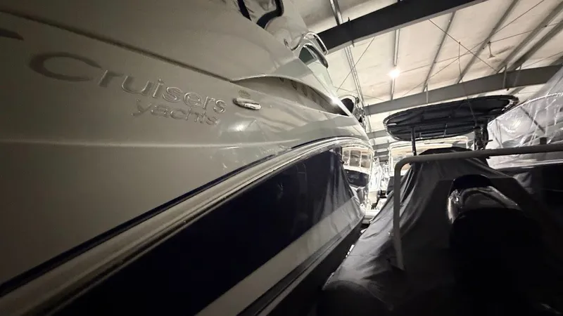 Slide: The Image of Cruiser Yachts 390 Sport Coupe 2008 - 3