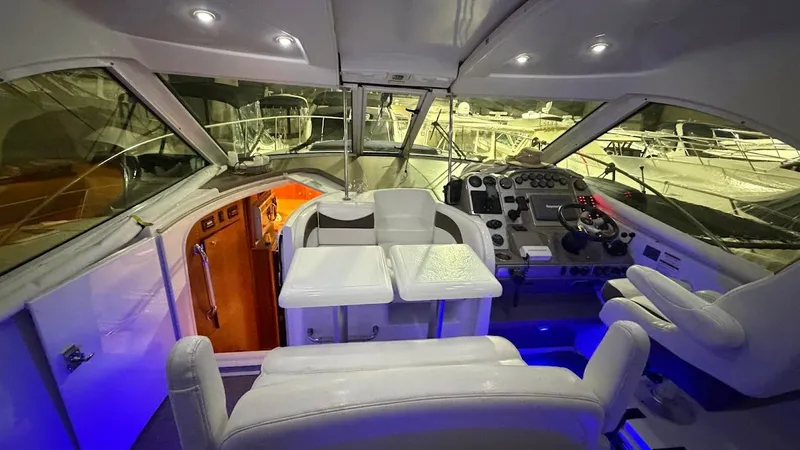 Slide: The Image of Cruiser Yachts 390 Sport Coupe 2008 - 6