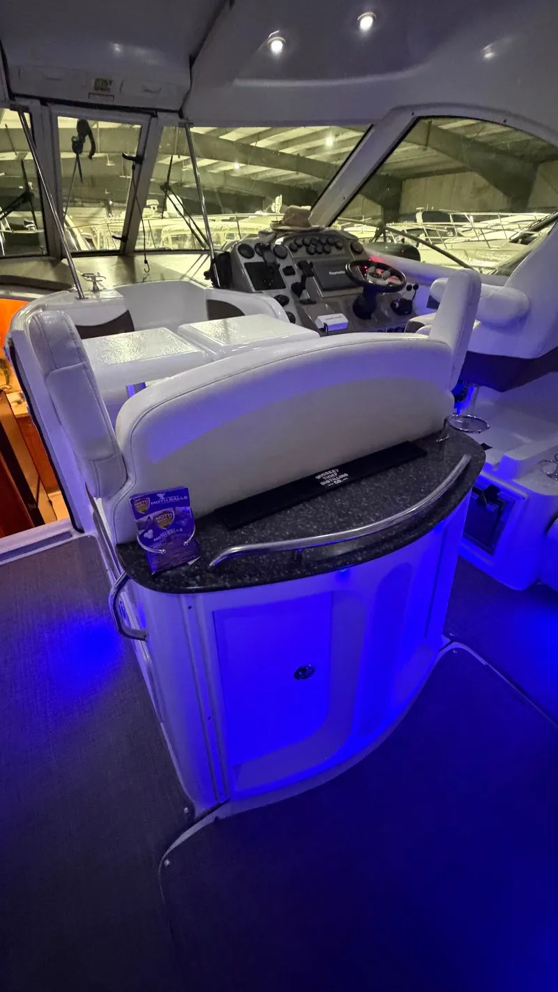 Slide: The Image of Cruiser Yachts 390 Sport Coupe 2008 - 7