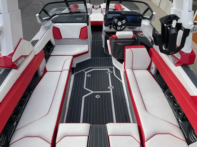 Slide: The Image of Nautique Super Air Nautique G25 Paragon 2023 - 5