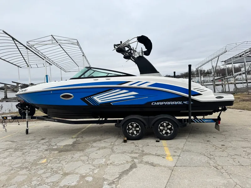The Image of Chaparral Vortex 2430 VRX 2018 - 1
