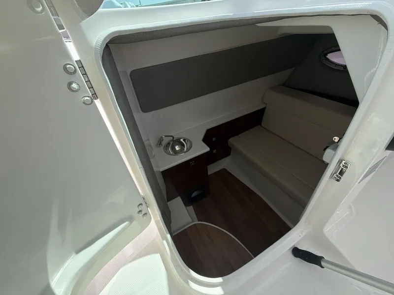 Slide: The Image of Chaparral 280 OSX 2022 - 4