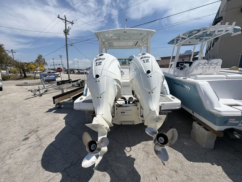 Slide: The Image of Chaparral 280 OSX 2022 - 8