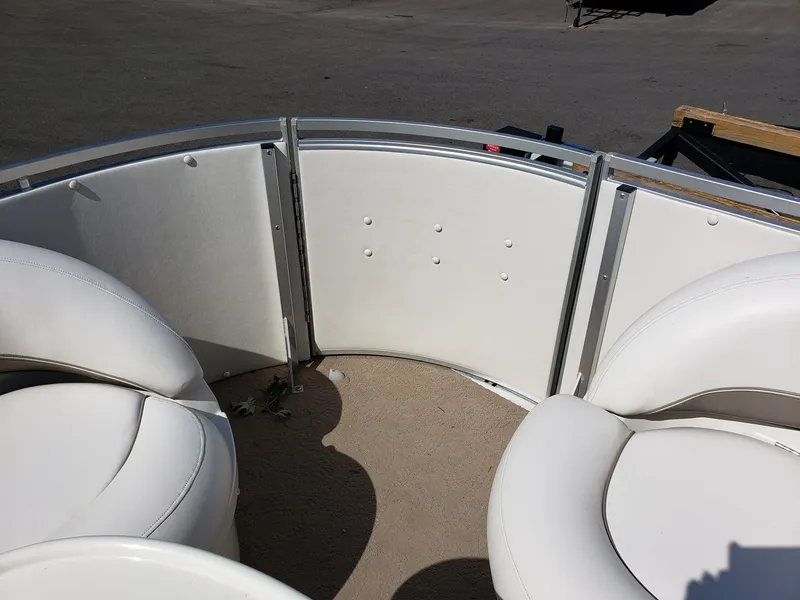 Slide: The Image of Harris 230 Royal Heritage 2006 - 11