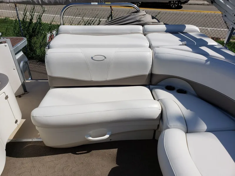 Slide: The Image of Harris 230 Royal Heritage 2006 - 15