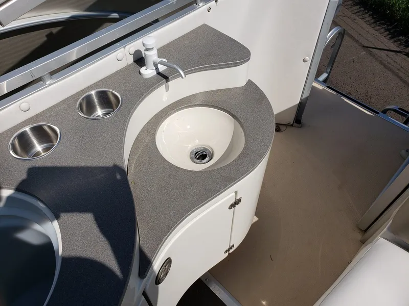 Slide: The Image of Harris 230 Royal Heritage 2006 - 18